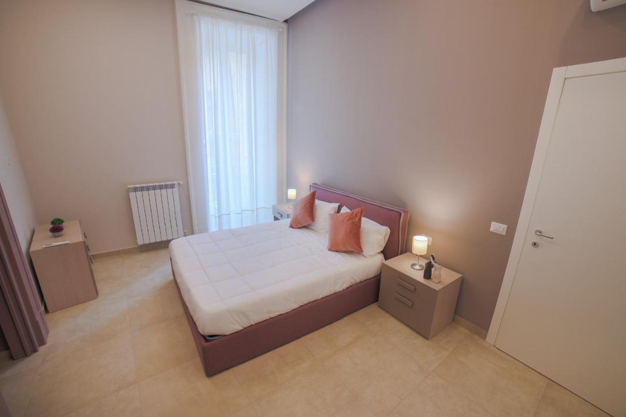 Dimora Museo Apartment เนเปิลส์ ภายนอก รูปภาพ