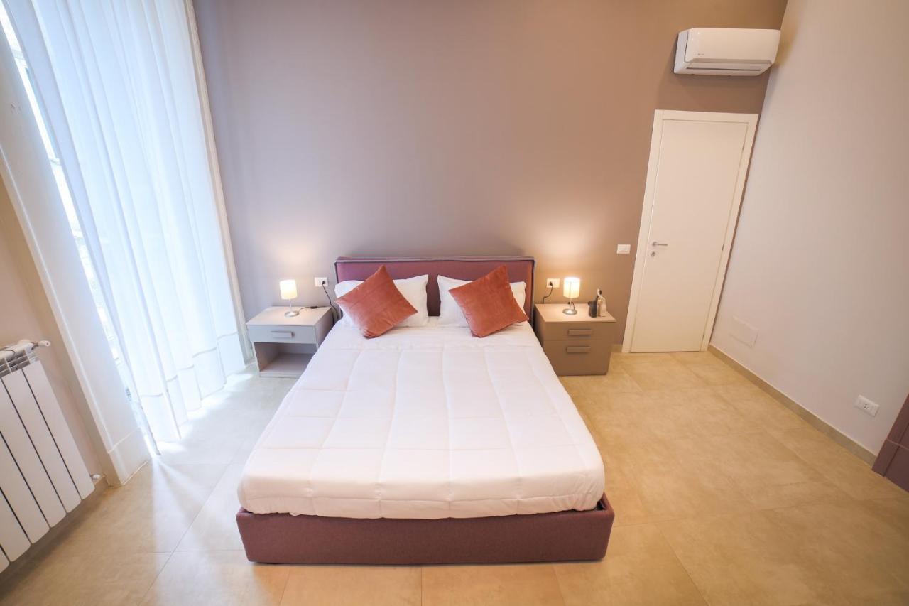 Dimora Museo Apartment เนเปิลส์ ภายนอก รูปภาพ