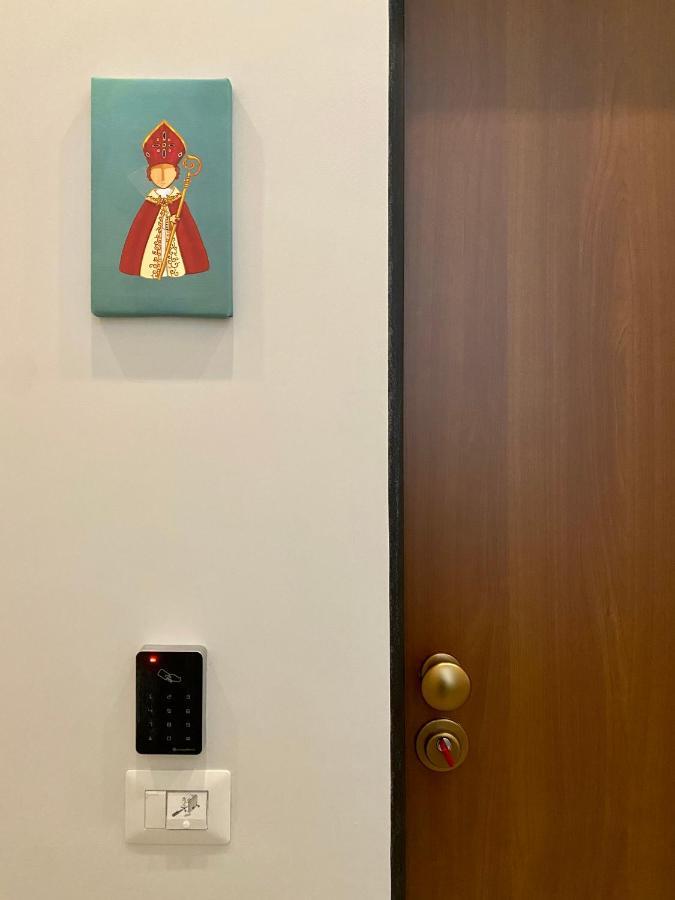 Dimora Museo Apartment เนเปิลส์ ภายนอก รูปภาพ