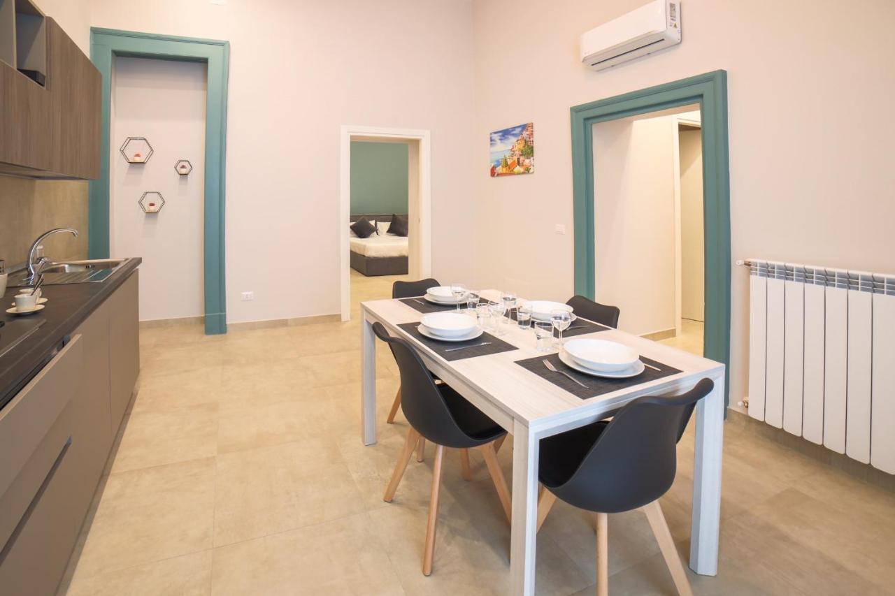 Dimora Museo Apartment เนเปิลส์ ภายนอก รูปภาพ