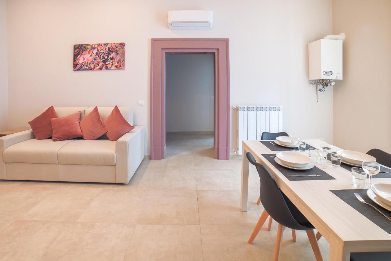 Dimora Museo Apartment เนเปิลส์ ภายนอก รูปภาพ