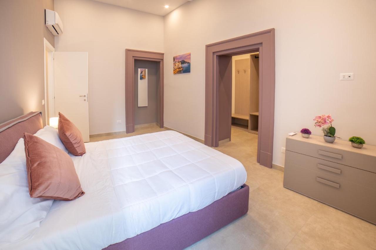 Dimora Museo Apartment เนเปิลส์ ภายนอก รูปภาพ